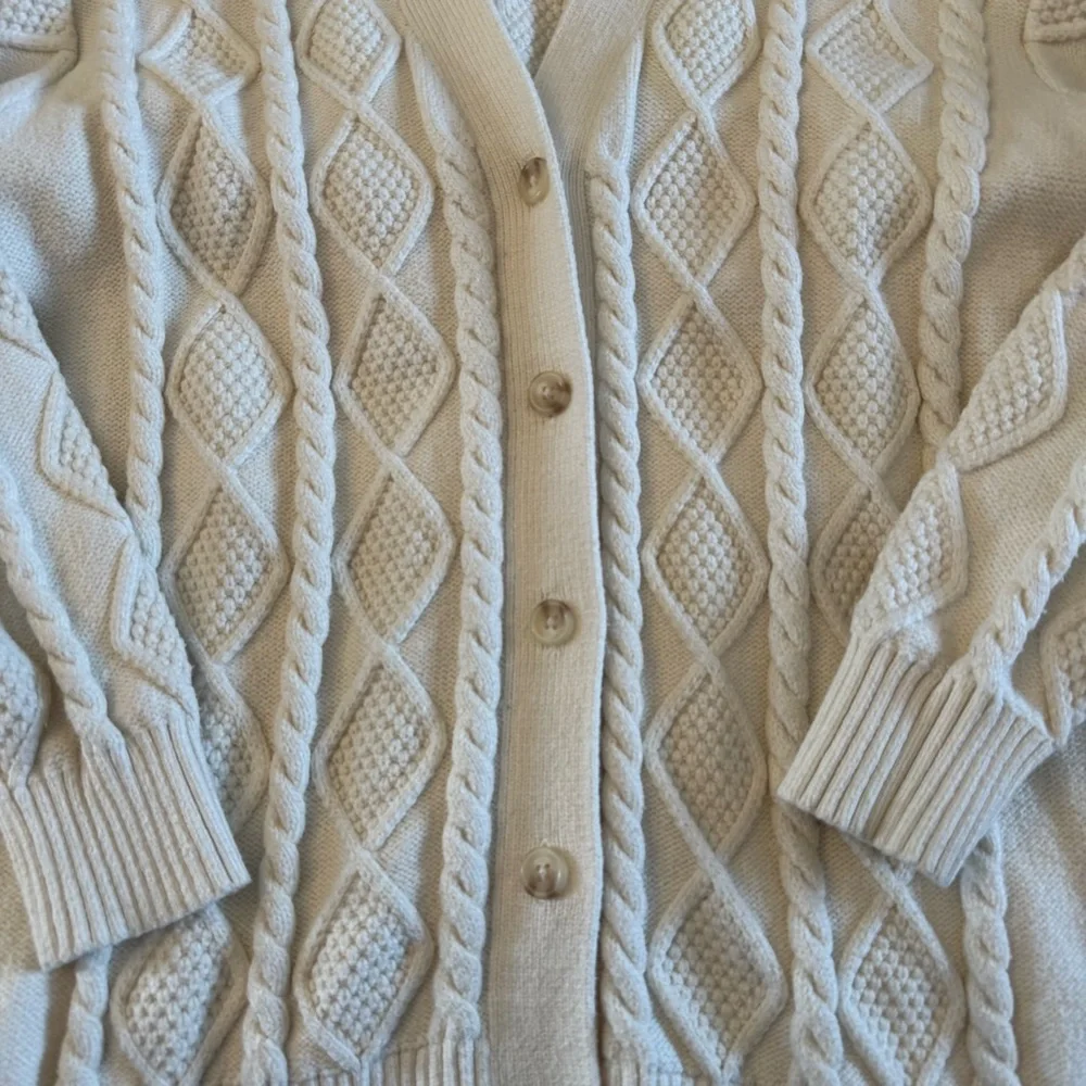 Sunday Best Lamora Cardigan - Picture 7 of 10